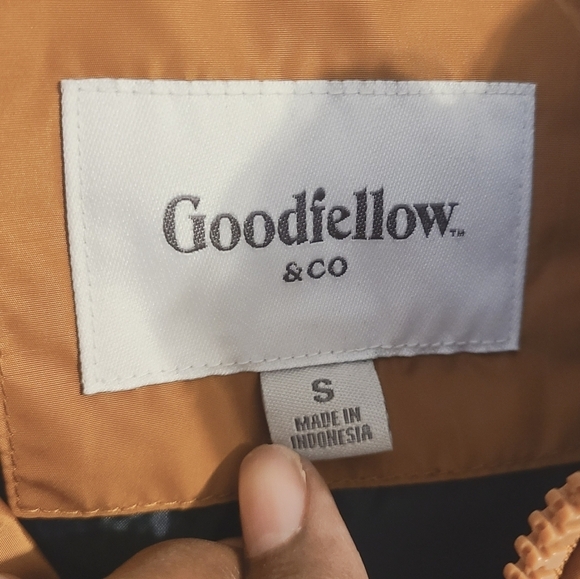 Goodfellow & Co. | Men's Brown/Tan Full Zipper Puffy Vest (Size Small) - Picture 2 of 12